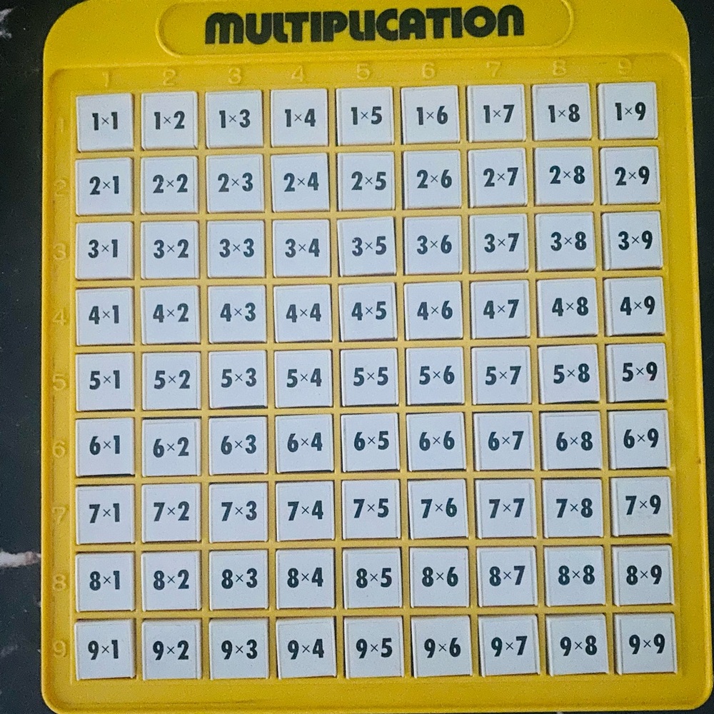 Yellow Multiplication Learning Board - Picture 2 of 4